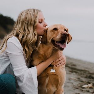 Meet your Posher, Ella